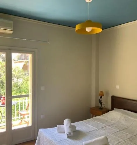 Cozy For Piano Lovers In Corfu Town *