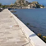 Cozy For Piano Lovers In Corfu Town *