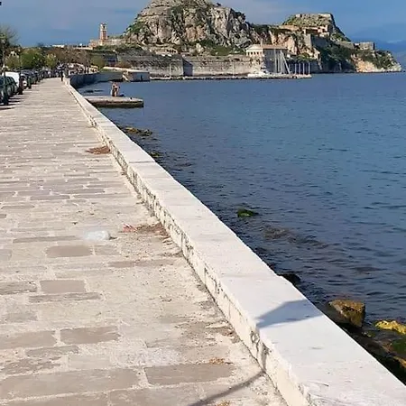 Cozy For Piano Lovers In Corfu Town *