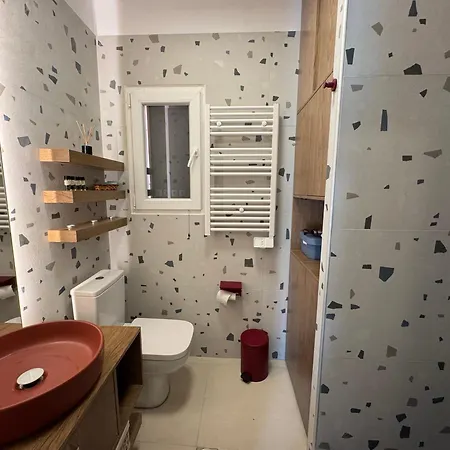 Apartment Cozy For Piano Lovers In Corfu Town