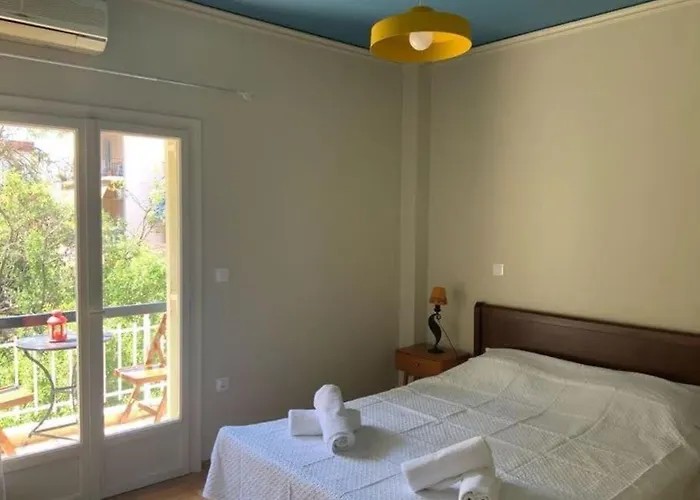Cozy For Piano Lovers In Corfu Town *